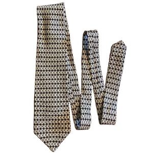 Andriano silk white/black geometric patterned tie 4”x 60” (3/$25)